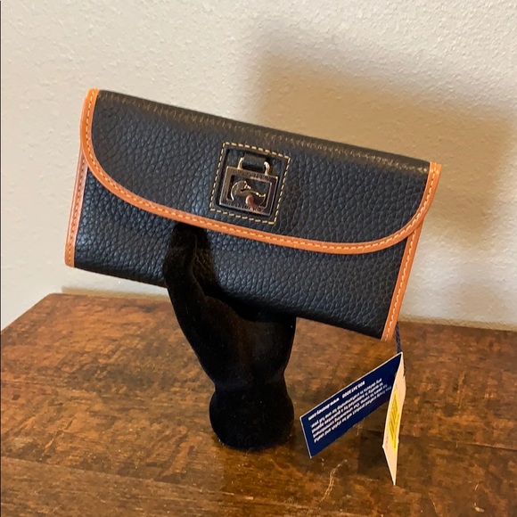 Dooney & Bourke Handbags - Dooney & Bourke Trifold Wallet